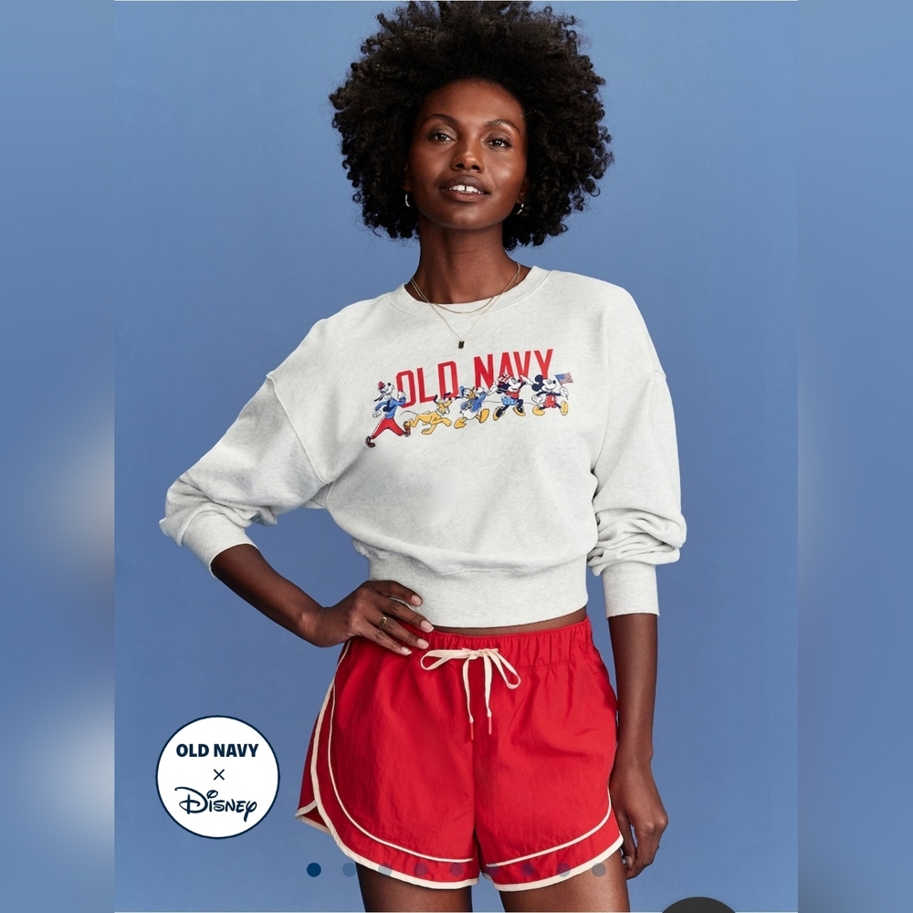 NWoT Old Navy x Disney© SoComfy Logo-Graphic Sweatshirt